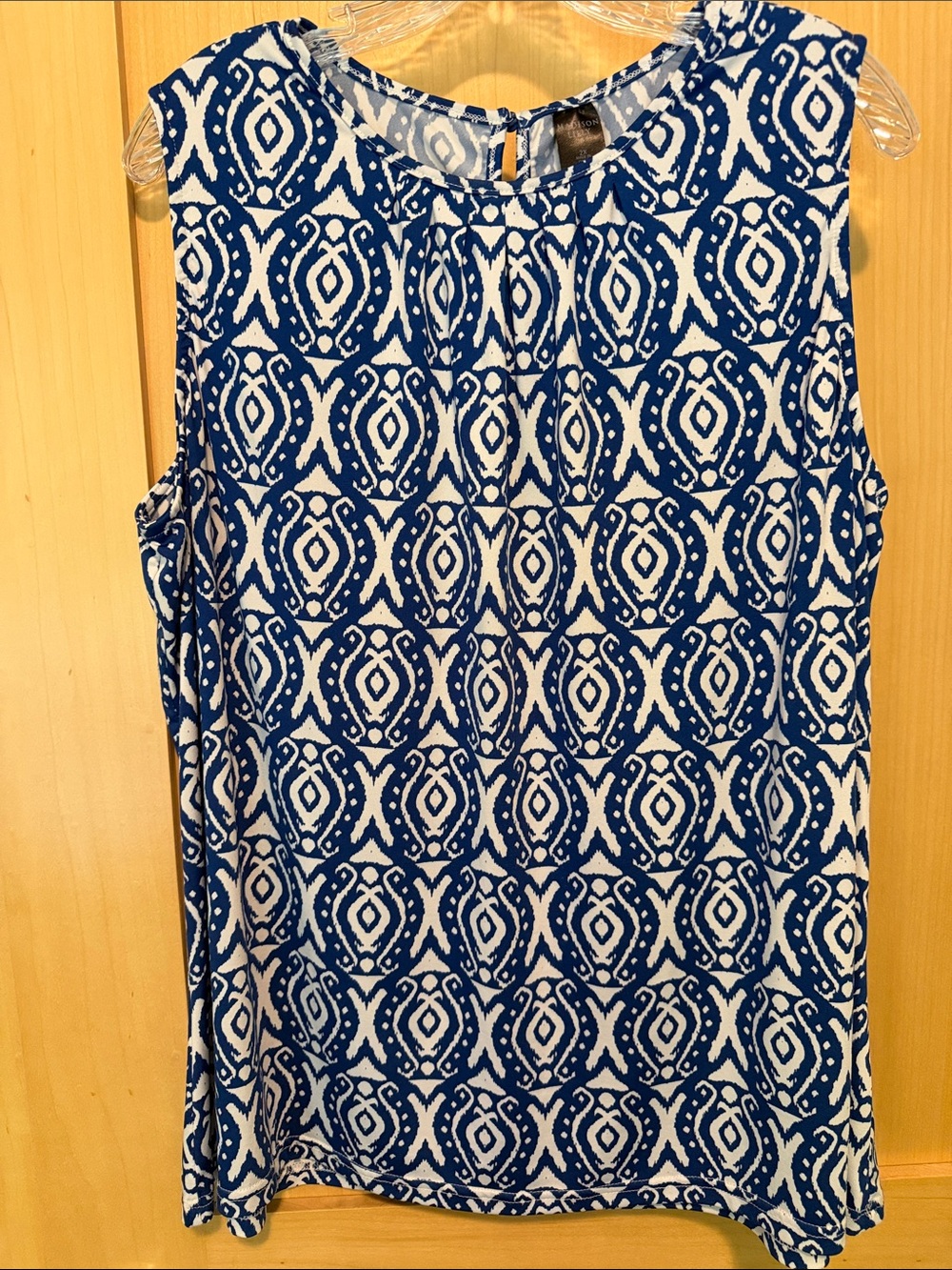 Madison Lilly Sleeveless Blue and White Patterned Sleeveless Top